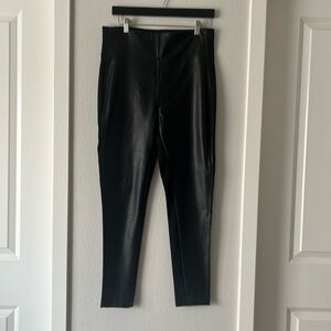 ￼ Calvin Klein Faux Leather Skinny/ Slim Leg Pants